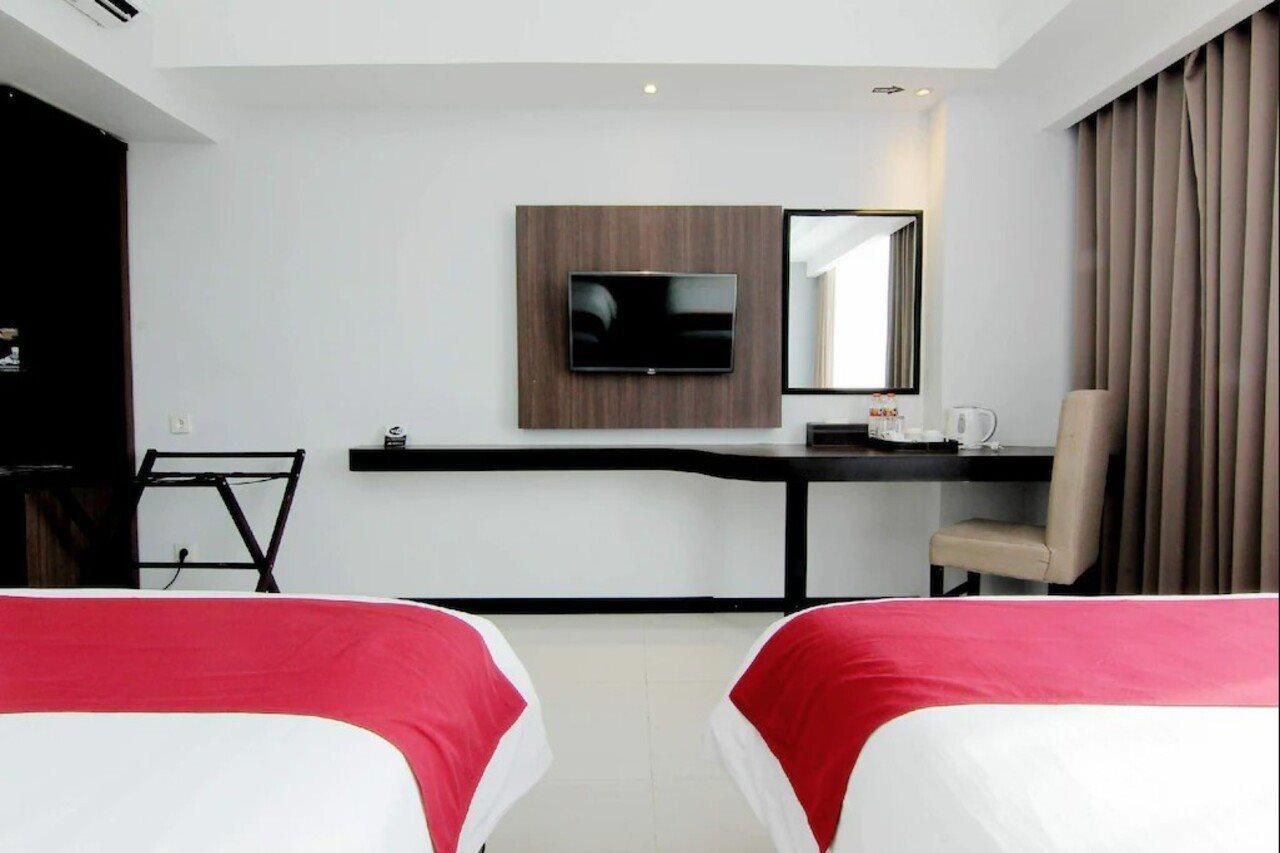 The Sun Hotel Madiun Kültér fotó