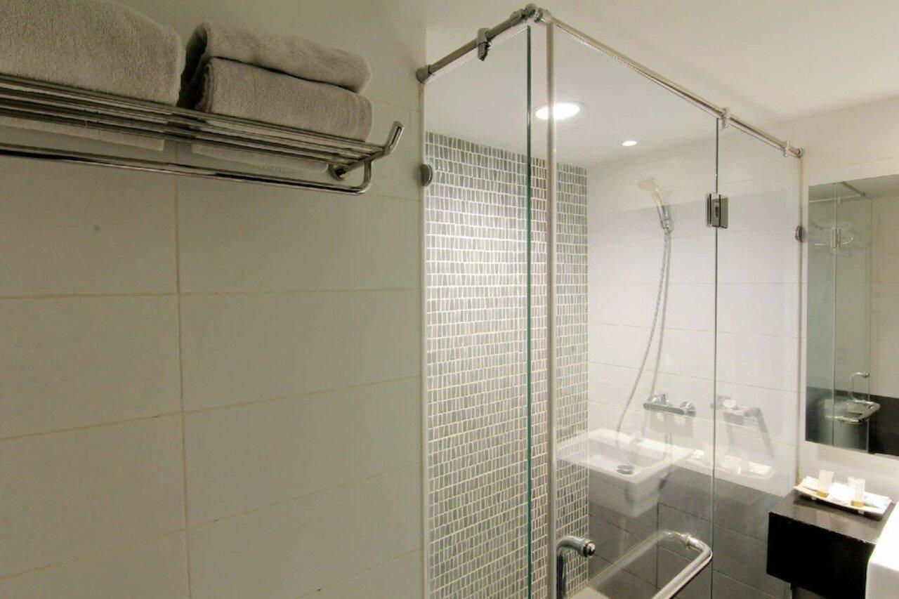 The Sun Hotel Madiun Kültér fotó