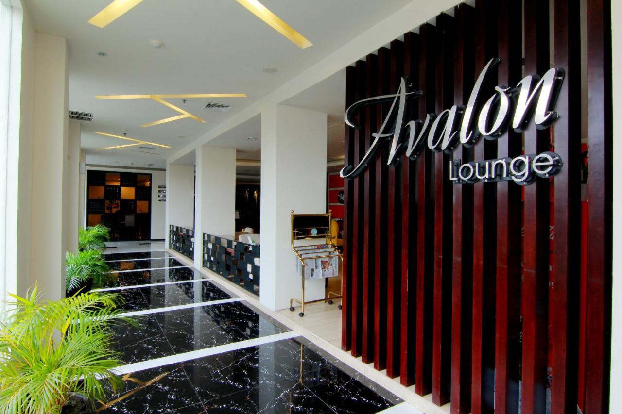 The Sun Hotel Madiun Kültér fotó
